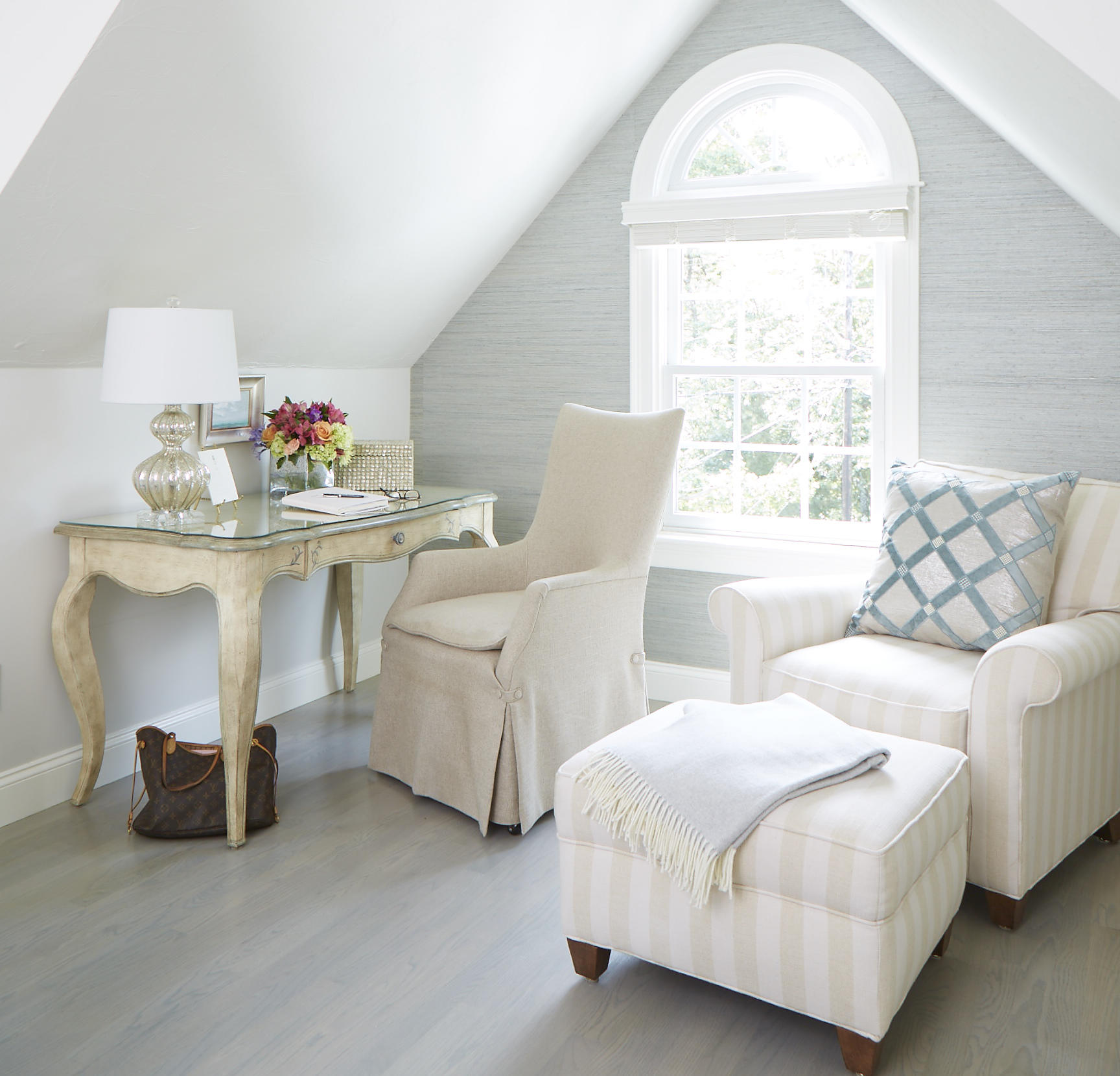 306 Monomoscoy Road Mashpee, MA 02649 - Photo 14 of 20 a living room with furniture and a large window