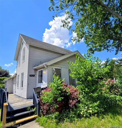 $153,888 | 25621 Send Street, Roseville, MI 48066