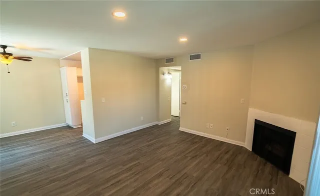 $3,200 | 4406 Cahuenga Boulevard, Unit 209A, Toluca Lake, CA 91602