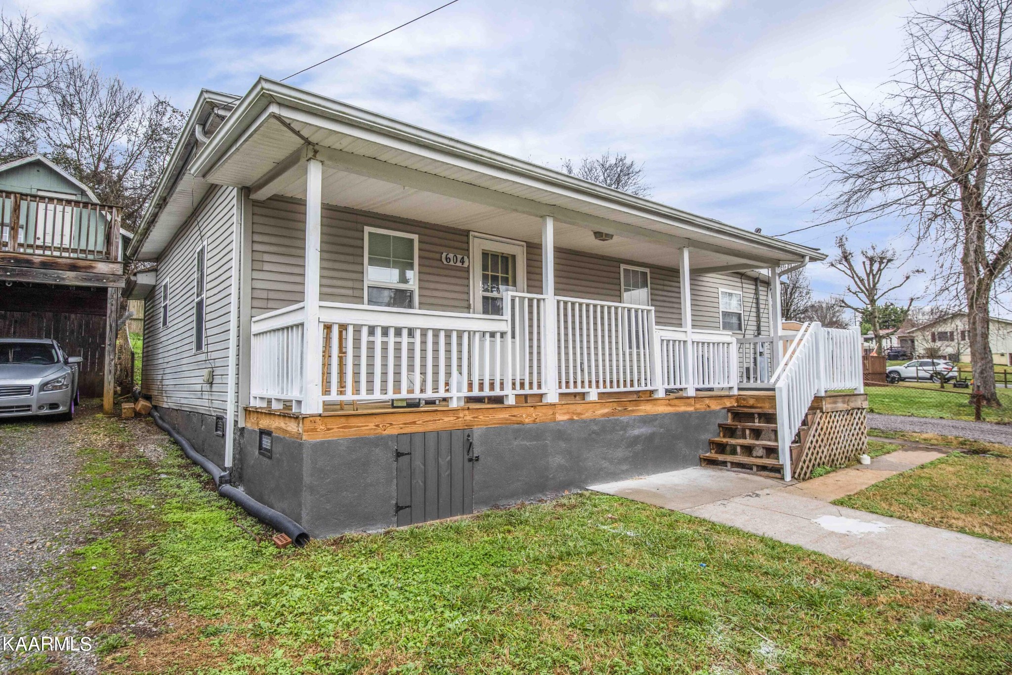 604 Steekee Road Loudon, TN 37774 - Photo 3 of 32 Gallery Image 3