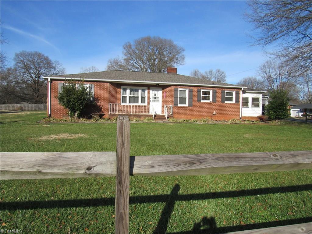 301 Wall Street Rural Hall, NC 27045 - Photo 3 of 30
