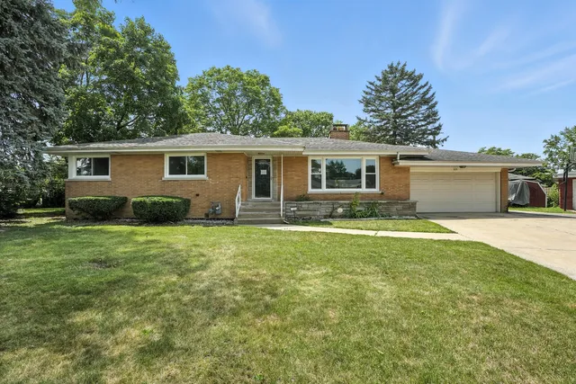 $260,000 | 505 Betty Lane, South Holland, IL 60473