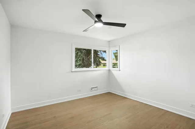 $260,000 | 505 Betty Lane, South Holland, IL 60473