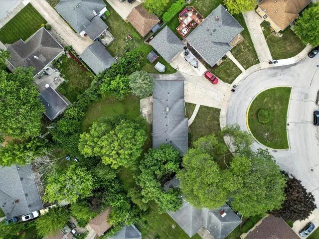 $260,000 | 505 Betty Lane, South Holland, IL 60473