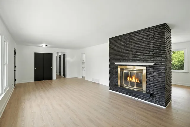 $260,000 | 505 Betty Lane, South Holland, IL 60473