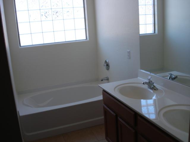 6848 West Maldonado Road Laveen, AZ 85339 - Photo 4 of 5 MASTER BATHROOM