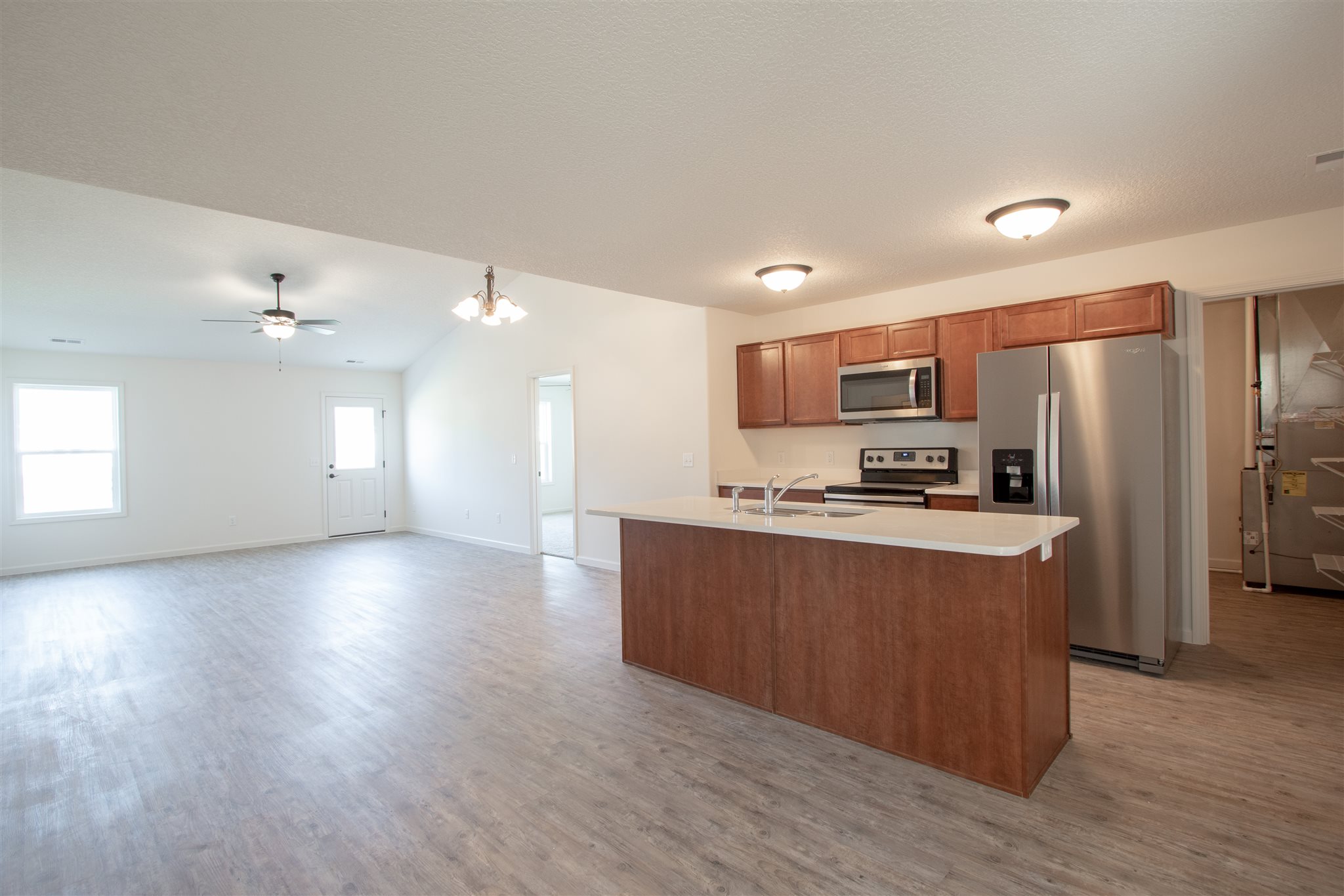 2230 Blue Spring Run Fort Wayne, IN 46808 - Photo 4 of 22 Gallery Image 4