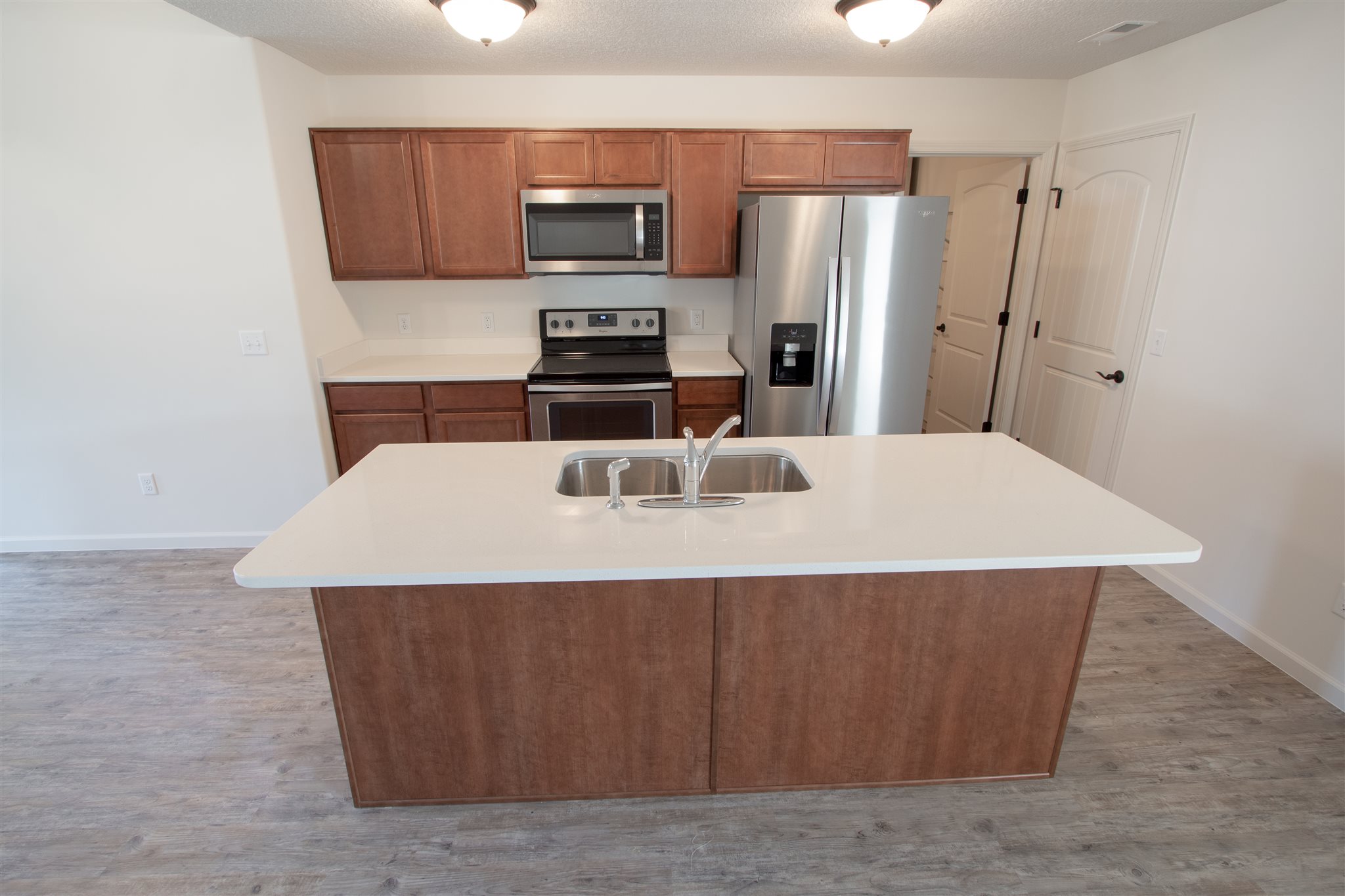 2230 Blue Spring Run Fort Wayne, IN 46808 - Photo 6 of 22 Gallery Image 6