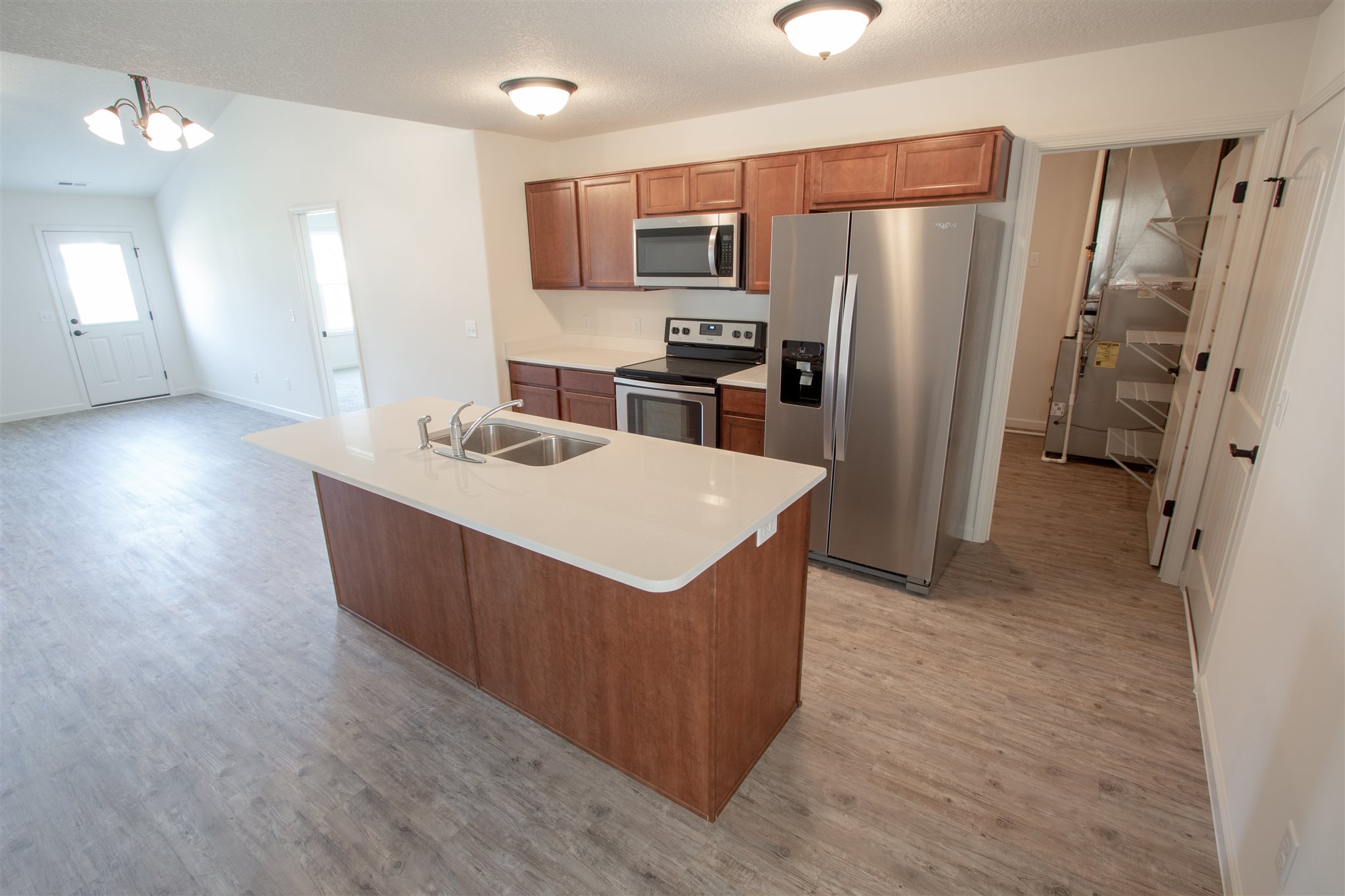 2230 Blue Spring Run Fort Wayne, IN 46808 - Photo 7 of 22 Gallery Image 7