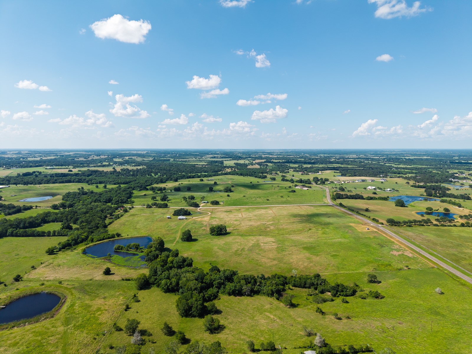 8339 Tottenham Road Bellville, TX 77418 - Photo 9 of 9 Gallery Image 9