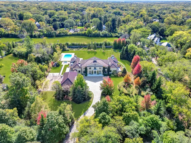 $6,500,000 | 261 East Onwentsia Road, Lake Forest, IL 60045