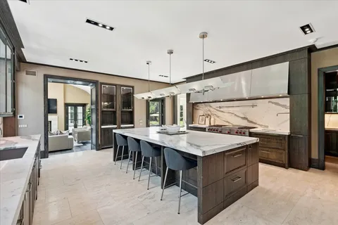 $6,500,000 | 261 East Onwentsia Road, Lake Forest, IL 60045