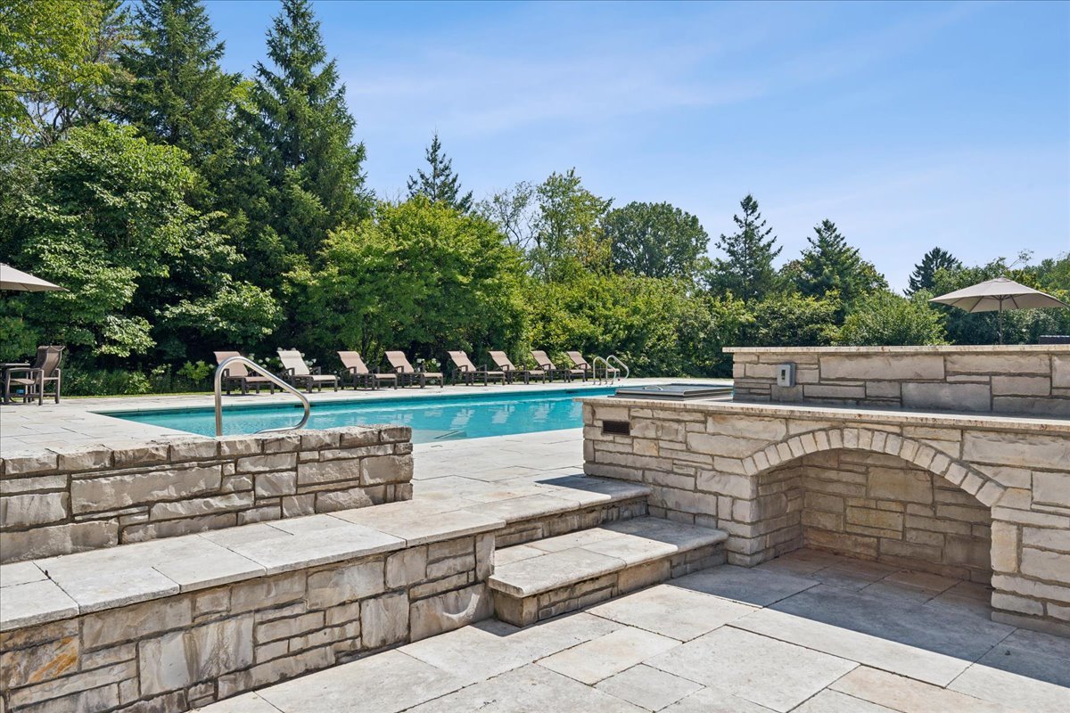 261 East Onwentsia Road Lake Forest, IL 60045 - Photo 40 of 65