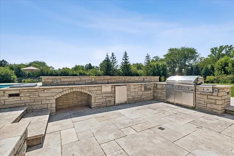 $6,500,000 | 261 East Onwentsia Road, Lake Forest, IL 60045