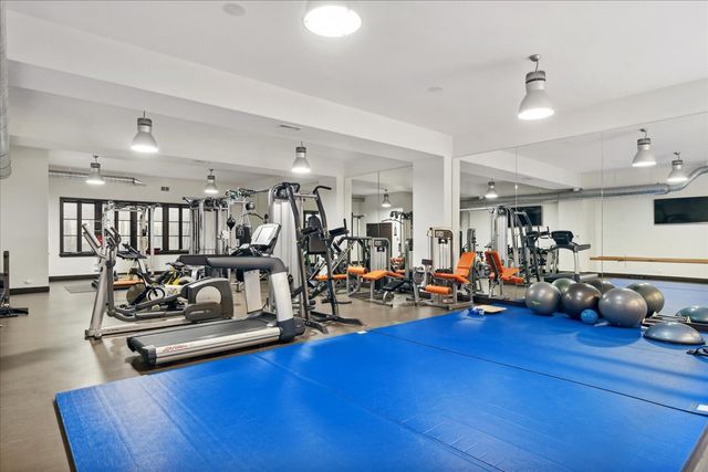 $6,500,000 | 261 East Onwentsia Road, Lake Forest, IL 60045