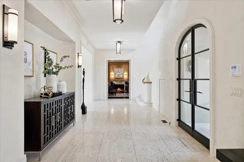 $6,500,000 | 261 East Onwentsia Road, Lake Forest, IL 60045