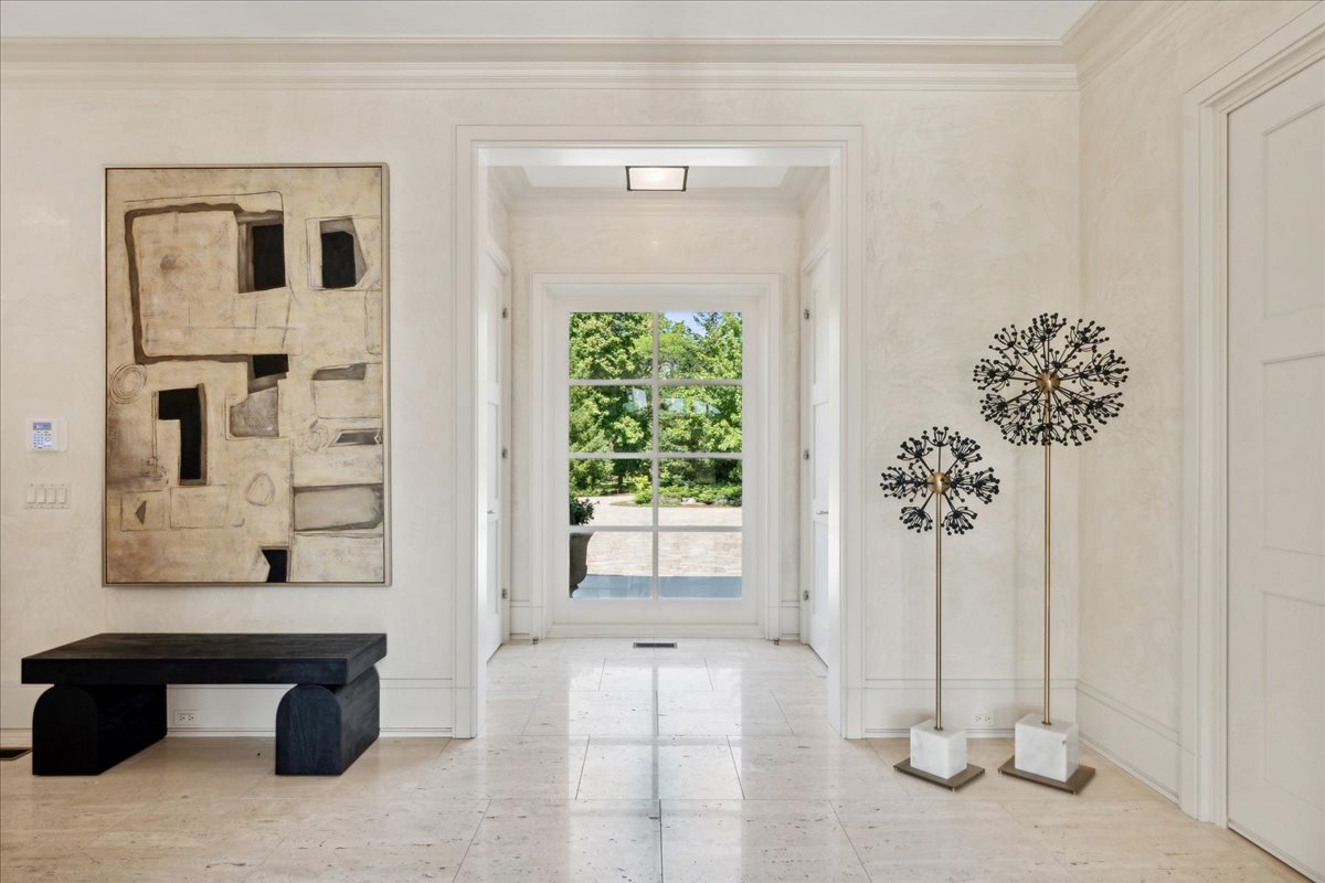 261 East Onwentsia Road Lake Forest, IL 60045 - Photo 7 of 65