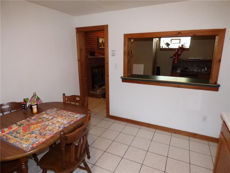 465 Herbst Manor Road Coraopolis, PA 15108 - Photo 11 of 25 Gallery Image 11