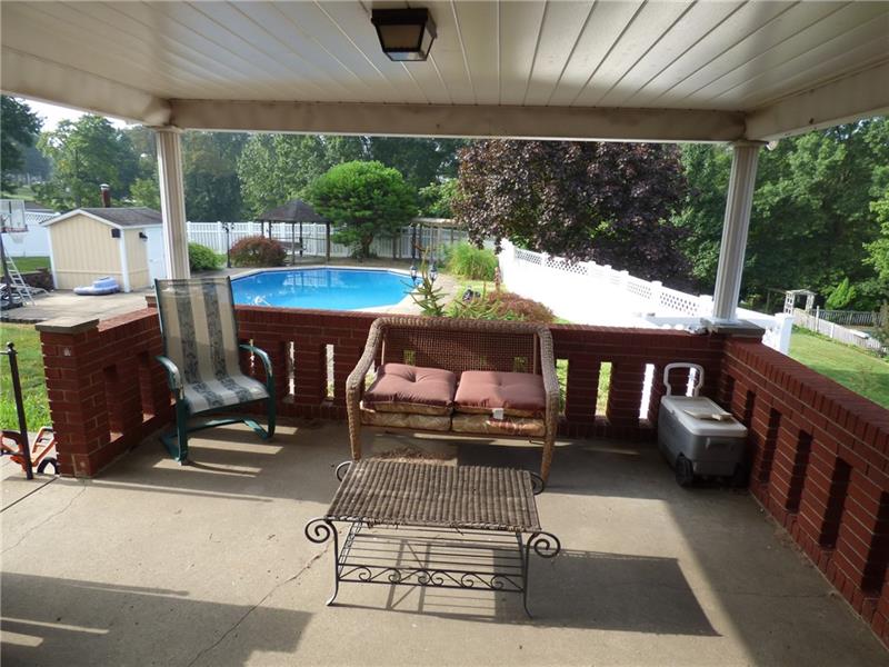 465 Herbst Manor Road Coraopolis, PA 15108 - Photo 15 of 25 Gallery Image 15
