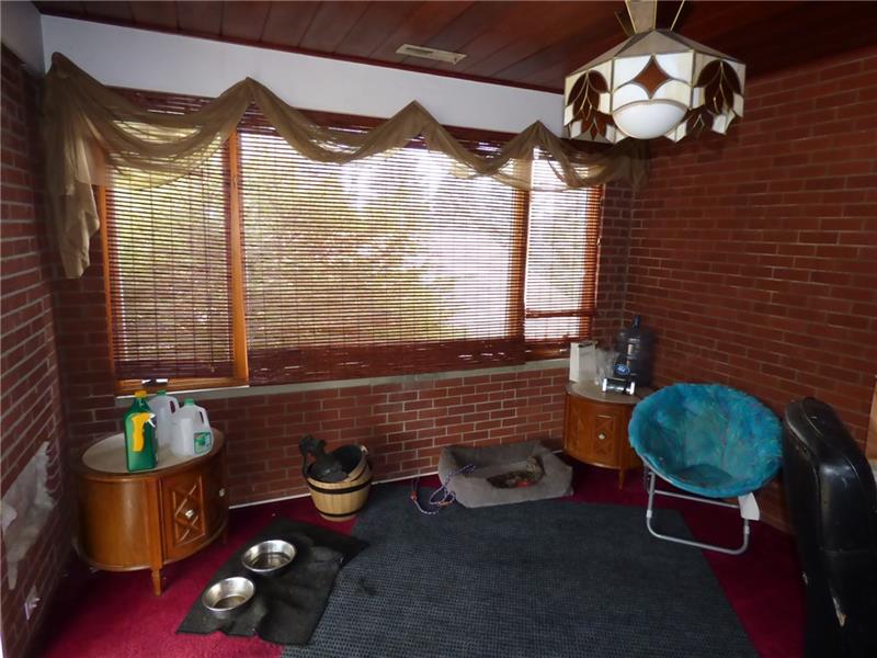 465 Herbst Manor Road Coraopolis, PA 15108 - Photo 23 of 25 Gallery Image 23