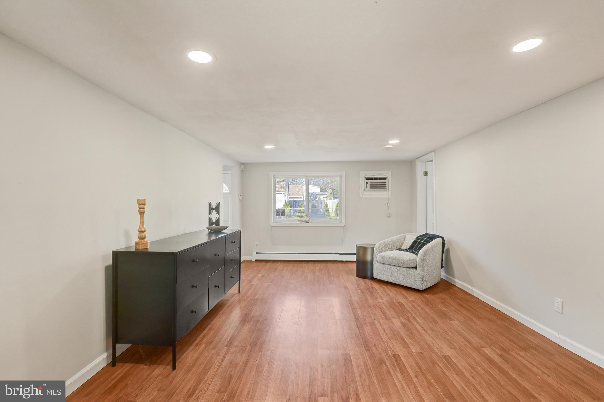 47 Ribsam Street Hamilton, NJ 08619 - Photo 13 of 48
