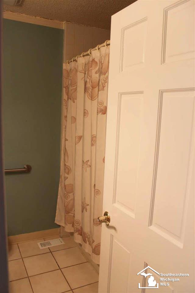 1304 Rutledge Drive Temperance, MI 48182 - Photo 14 of 19 Full Bath View 2