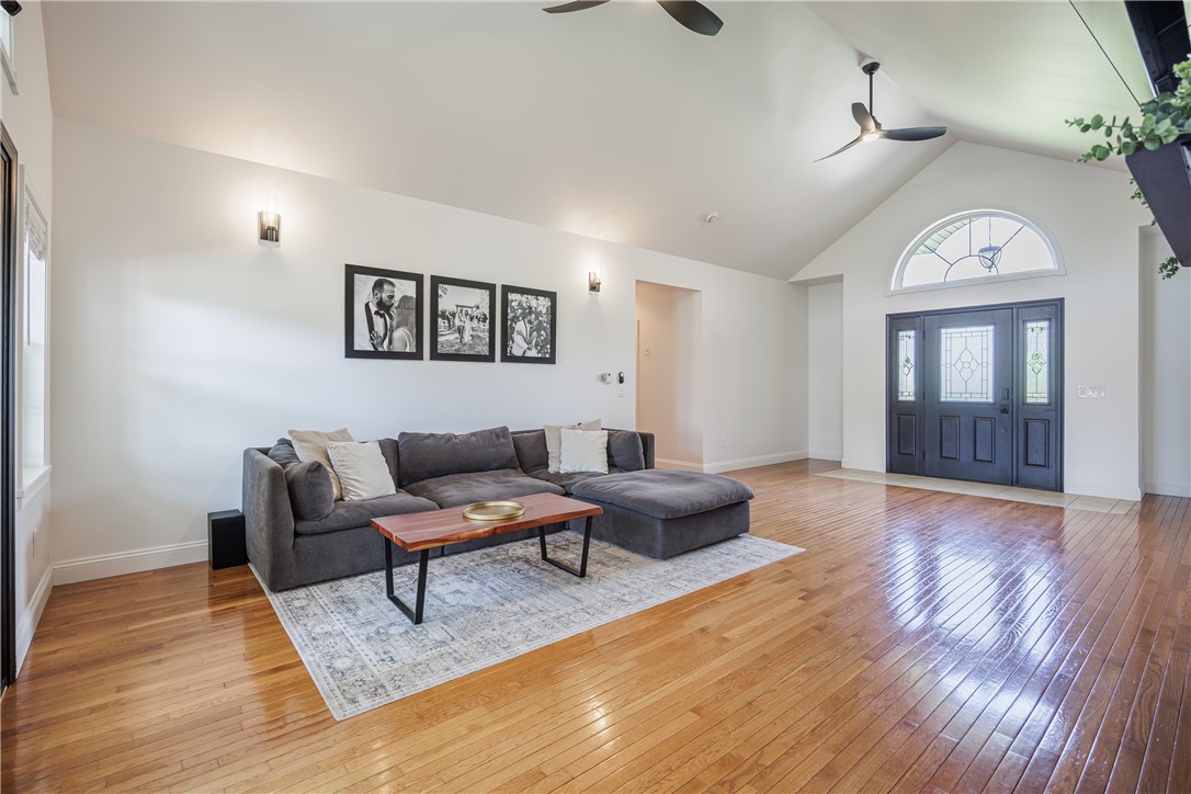 10181 Francis Road Bethany, NY 14020 - Photo 5 of 46