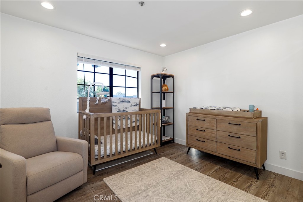 6545 Reseda Boulevard, Unit 19 Reseda, CA 91335 - Photo 23 of 35 2nd Bedroom