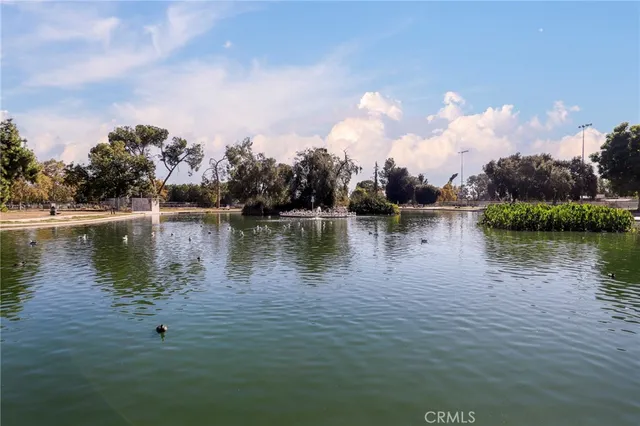 $539,000 | 6545 Reseda Boulevard, Unit 19, Reseda, CA 91335