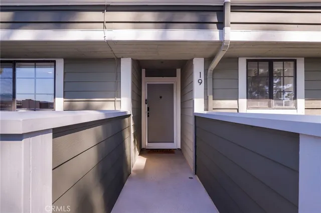 $539,000 | 6545 Reseda Boulevard, Unit 19, Reseda, CA 91335