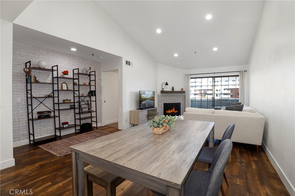 6545 Reseda Boulevard, Unit 19 Reseda, CA 91335 - Photo 8 of 35