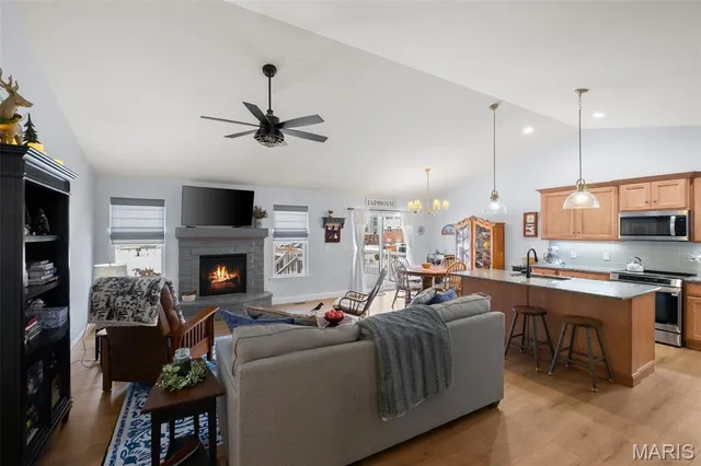 $350,000 | 114 Doctrine Drive, Festus, MO 63028