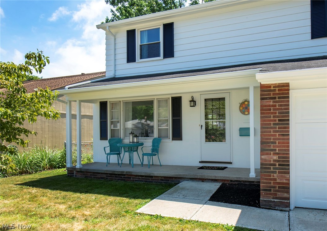 28005 Knickerbocker Road Bay Village, OH 44140 - Photo 2 of 25 Inviting front porch.