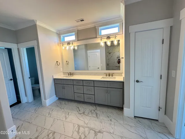 $990,900 | 1227 Bella Vista Lane Northeast, Leland, NC 28451