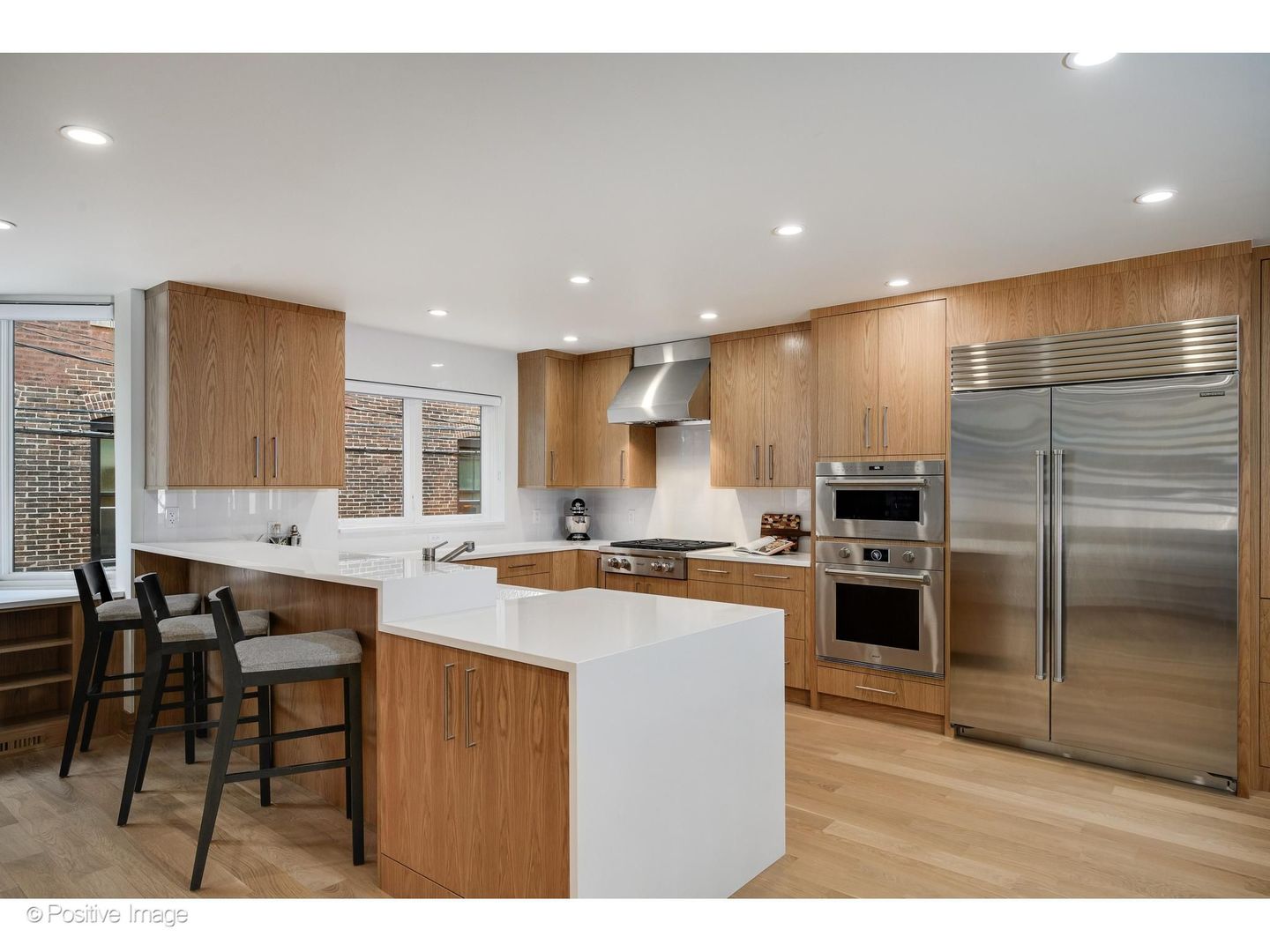 1307 North Sutton Place Chicago, IL 60610 - Photo 13 of 43
