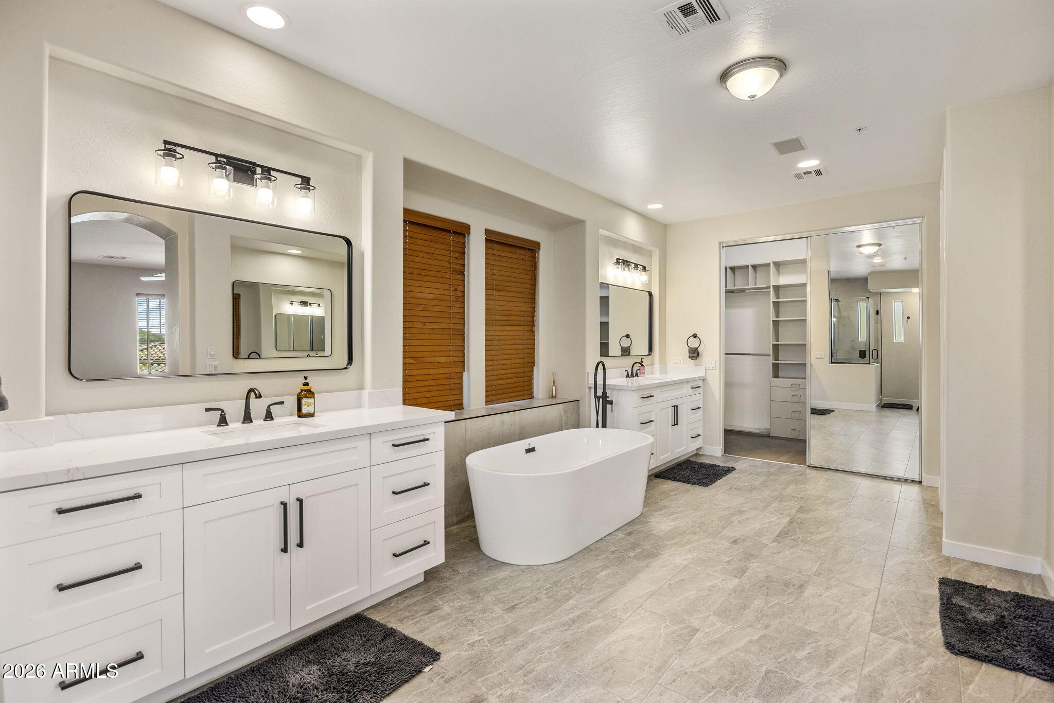 9572 East Mountain Spring Road Scottsdale, AZ 85255 - Photo 30 of 41 Primary Bath