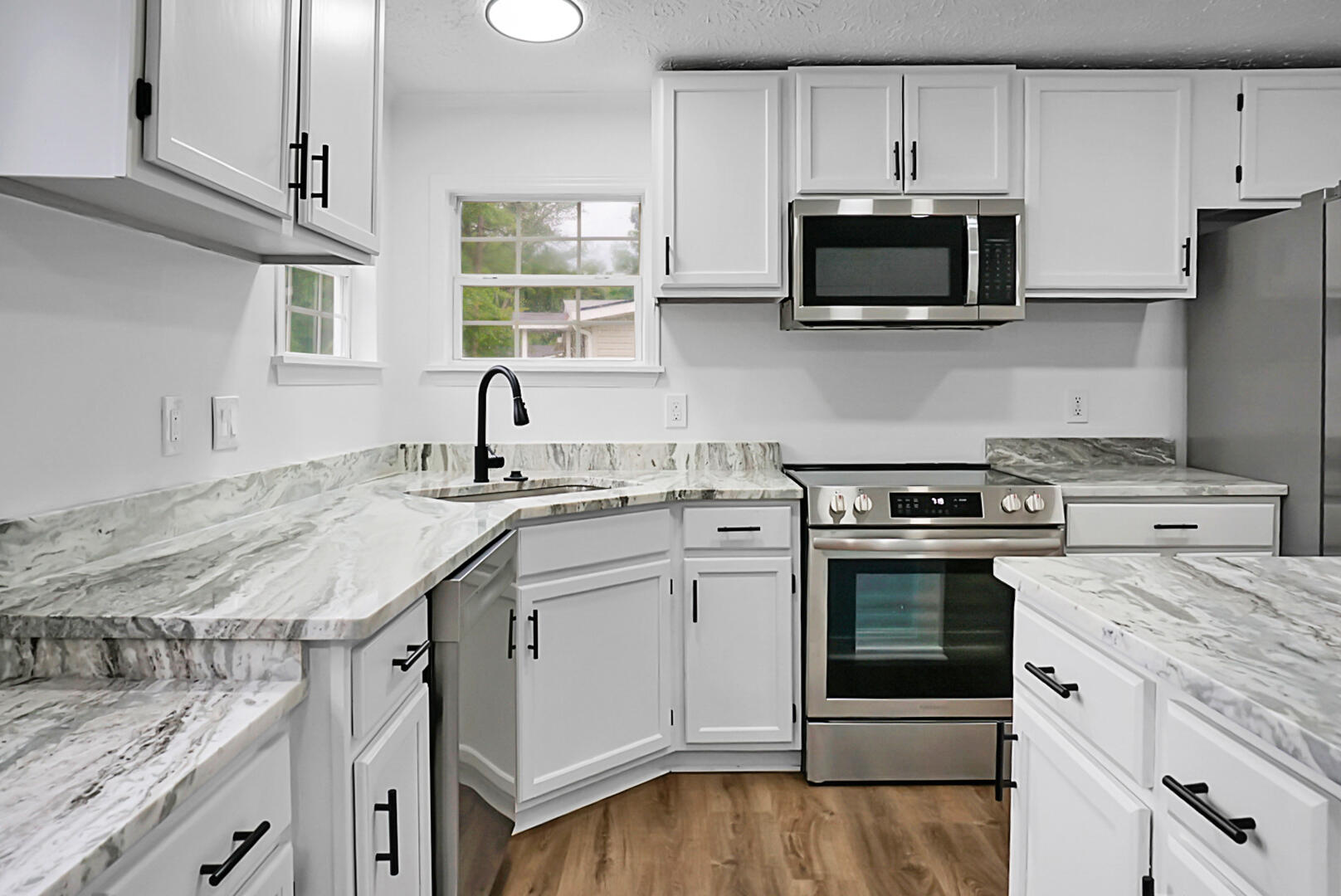 354 Grapevine Road Summerville, SC 29483 - Photo 14 of 32 DSC08685