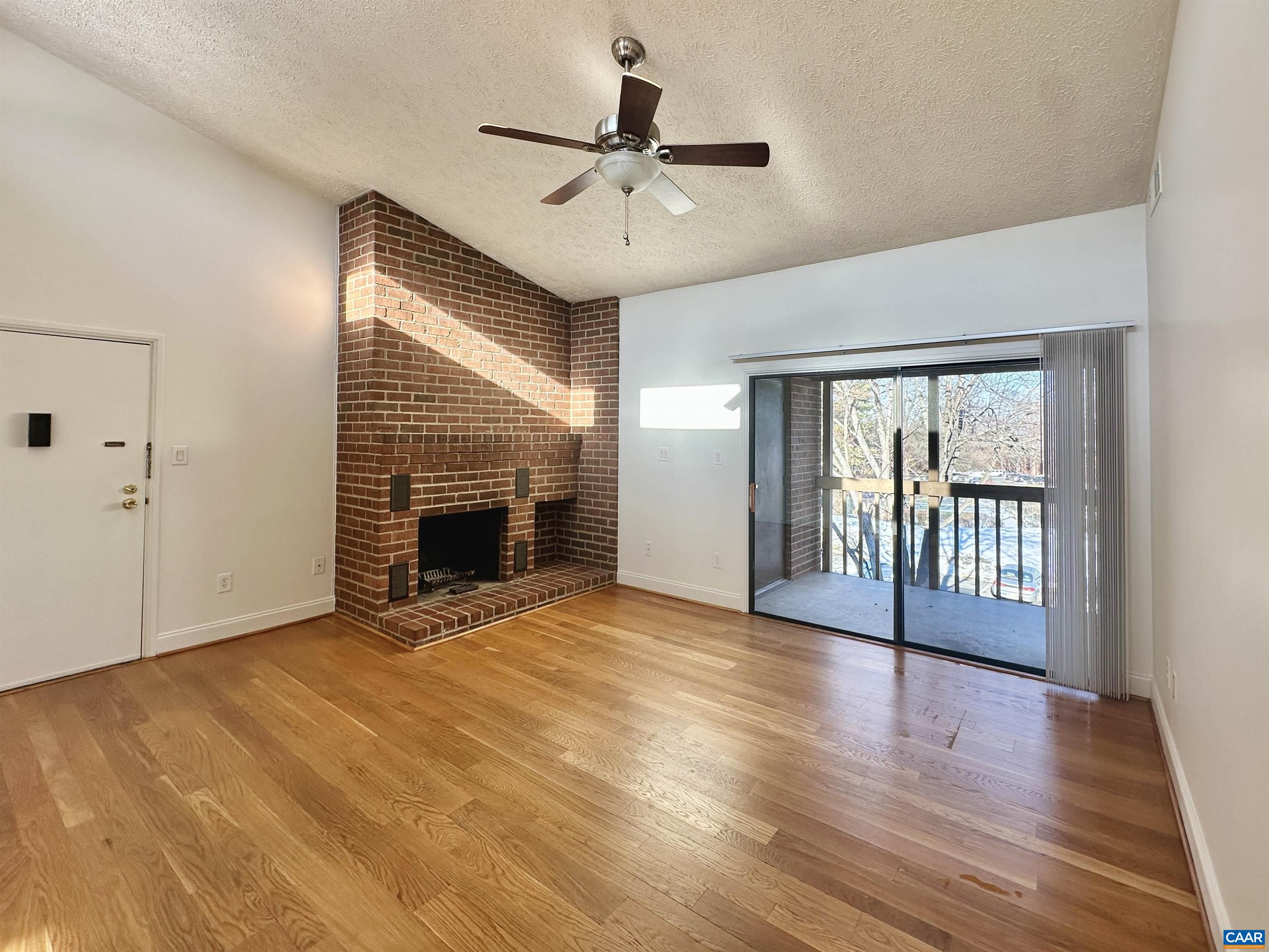 104 Turtle Creek Road, Unit 9 Charlottesville, VA 22901 - Photo 2 of 23