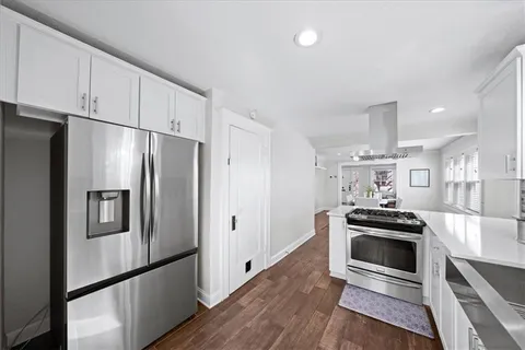 $445,000 | 331 East Dartmouth Road, Kansas City, MO 64113