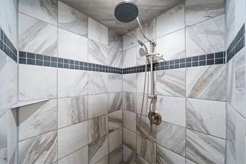 $445,000 | 331 East Dartmouth Road, Kansas City, MO 64113