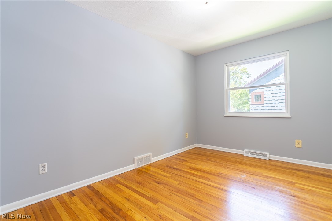 4177 Ridgeview Road Cleveland, OH 44144 - Photo 14 of 21 Gallery Image 14