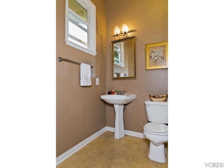 1186 Corte Riviera Camarillo, CA 93010 - Photo 25 of 35 Additional Photo