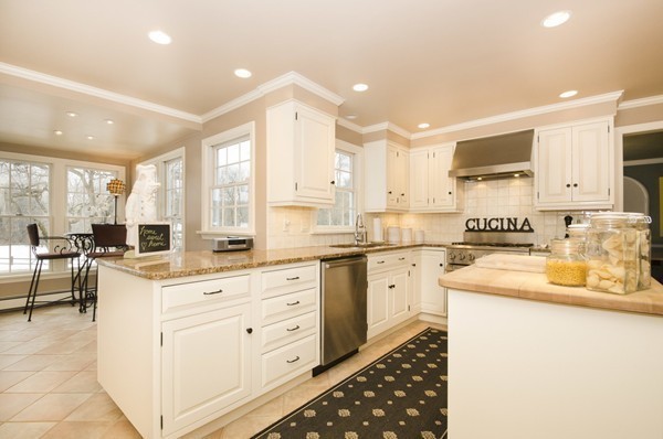28 Weston Road Lincoln, MA 01773 - Photo 13 of 30