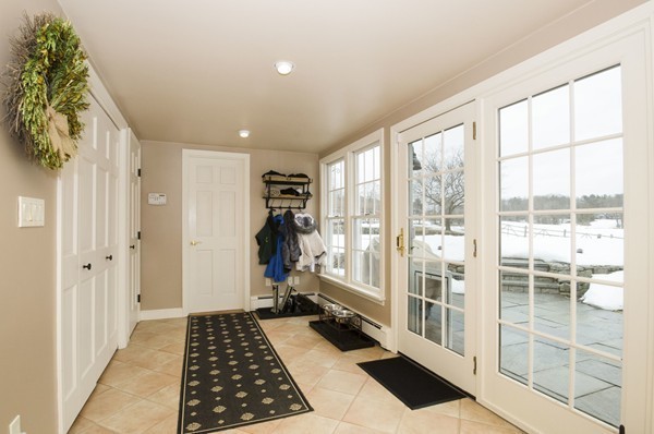 28 Weston Road Lincoln, MA 01773 - Photo 14 of 30