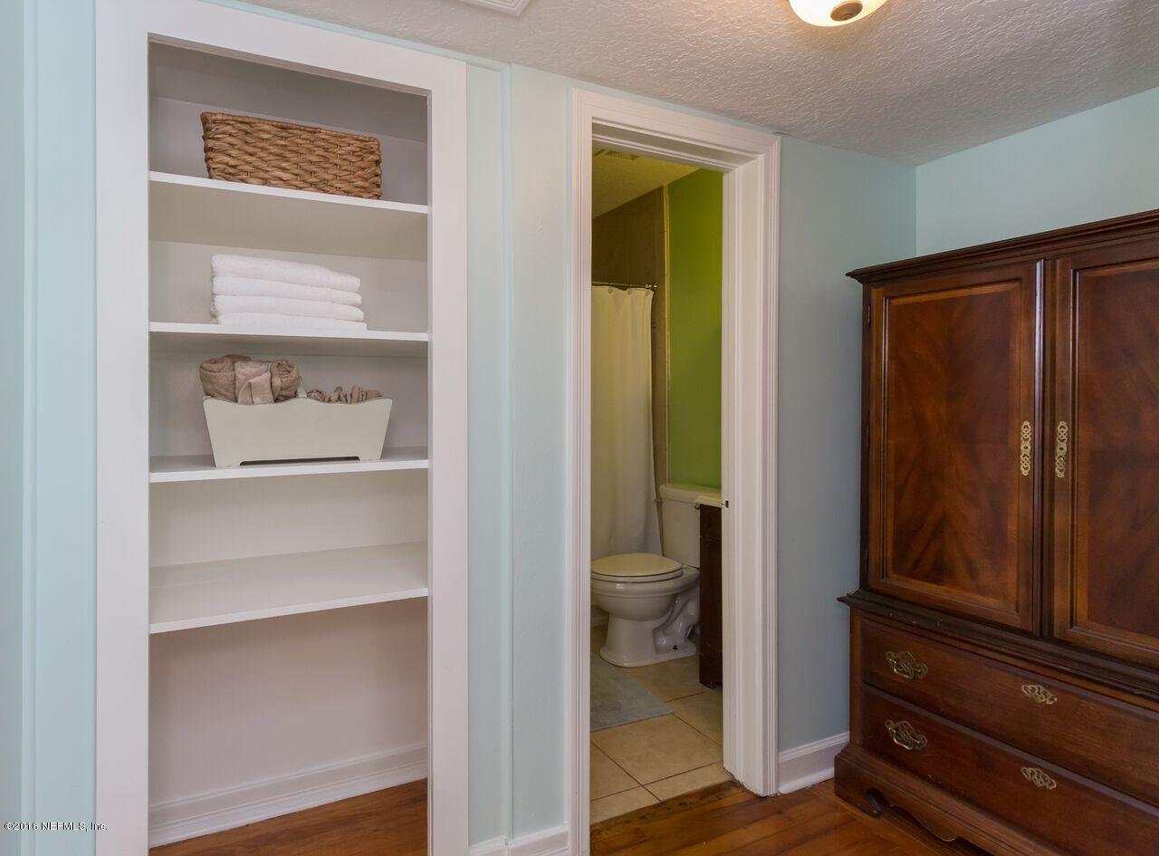 262 Seminole Road Atlantic Beach, FL 32233 - Photo 23 of 39 Hallway