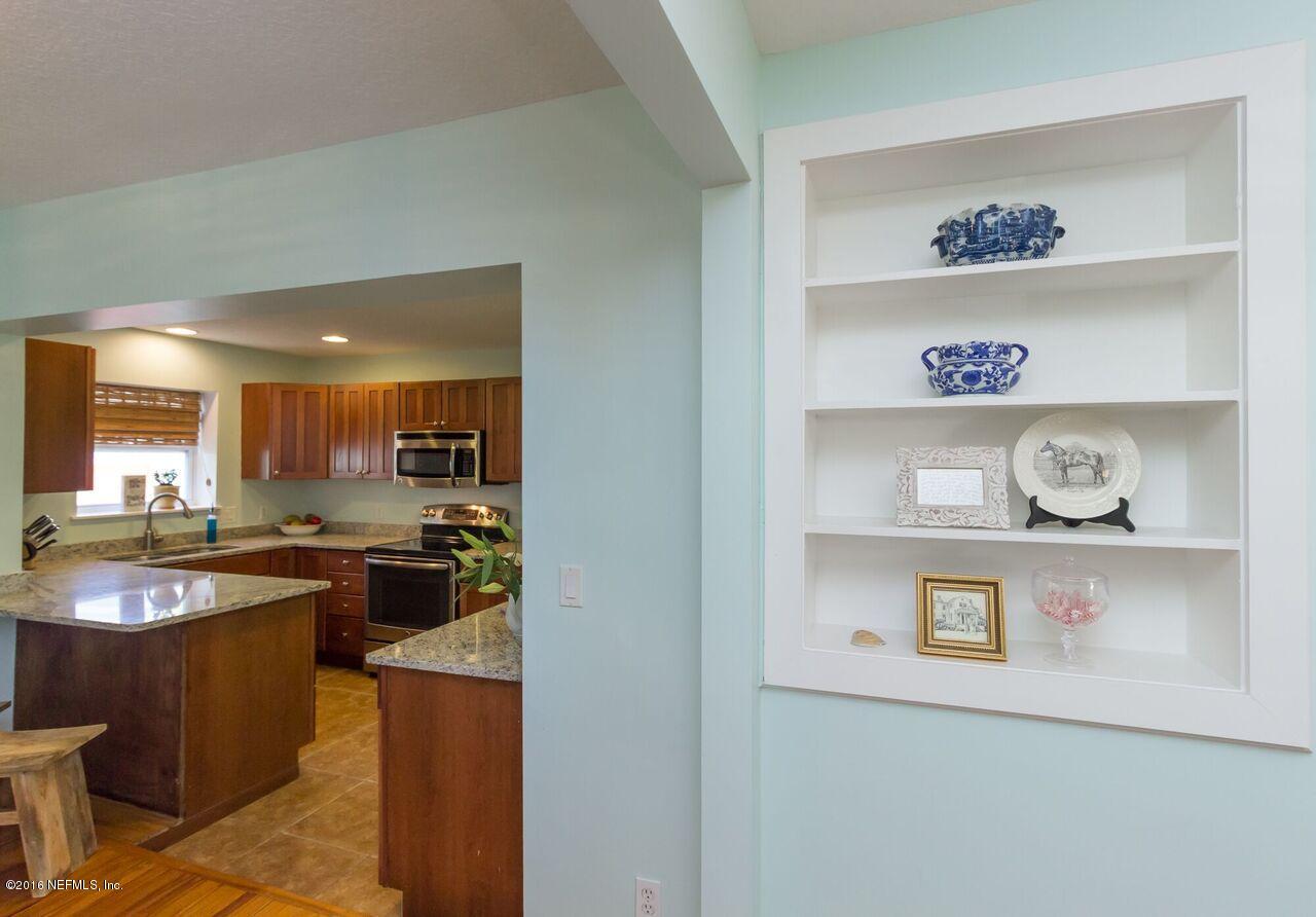 262 Seminole Road Atlantic Beach, FL 32233 - Photo 10 of 39 Kitchen and Built-Ins