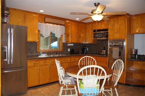 16 Francella Road Methuen, MA 01844 - Photo 5 of 17 Gallery Image 5