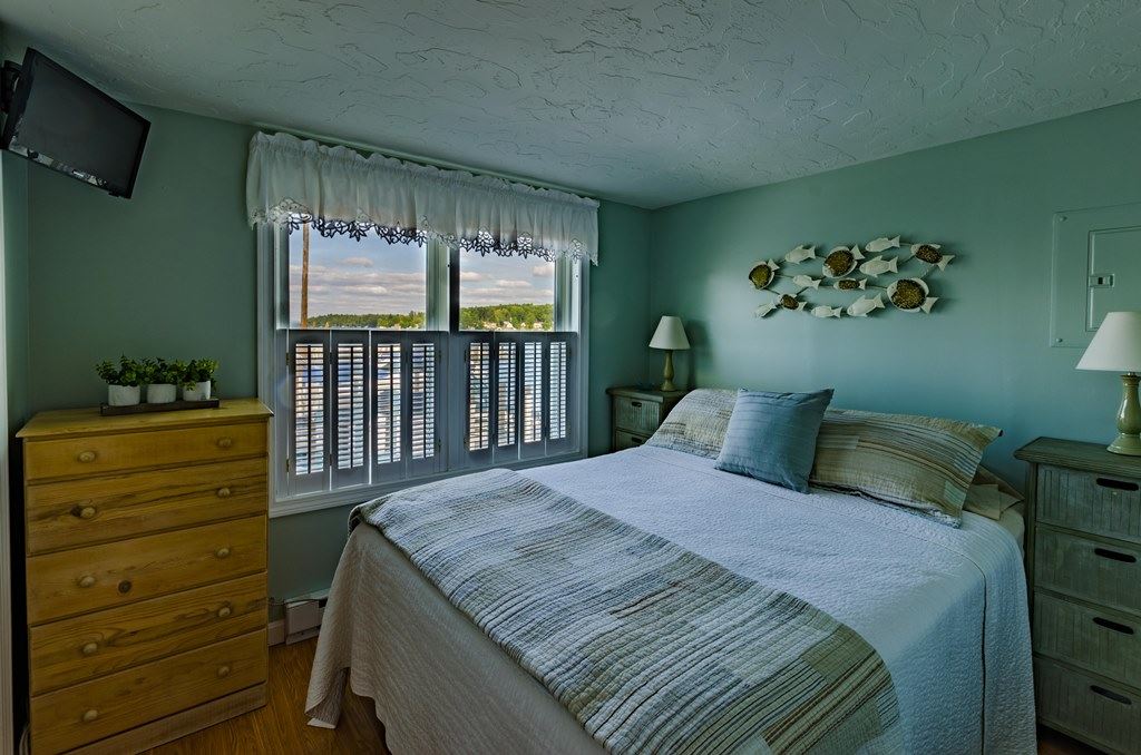 135 Weirs Road, Unit 31 Gilford, NH 03249 - Photo 11 of 33 Gallery Image 11