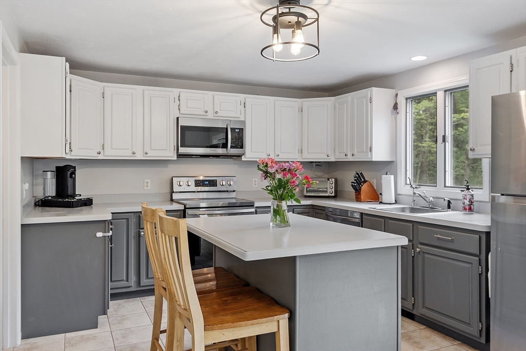 76 Justice Hill Road Sterling, MA 01564 - Photo 12 of 39 Gallery Image 12