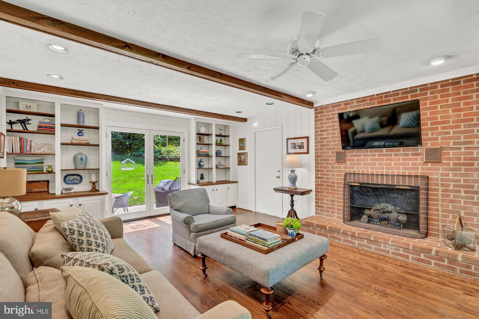10301 Vale Road Vienna, VA 22181 - Photo 4 of 63 Gallery Image 4